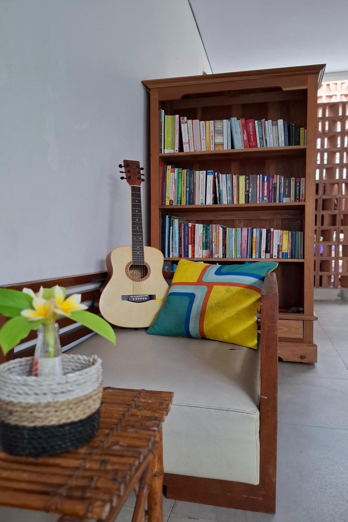 Bring In House Yogyakarta Appartement Buitenkant foto