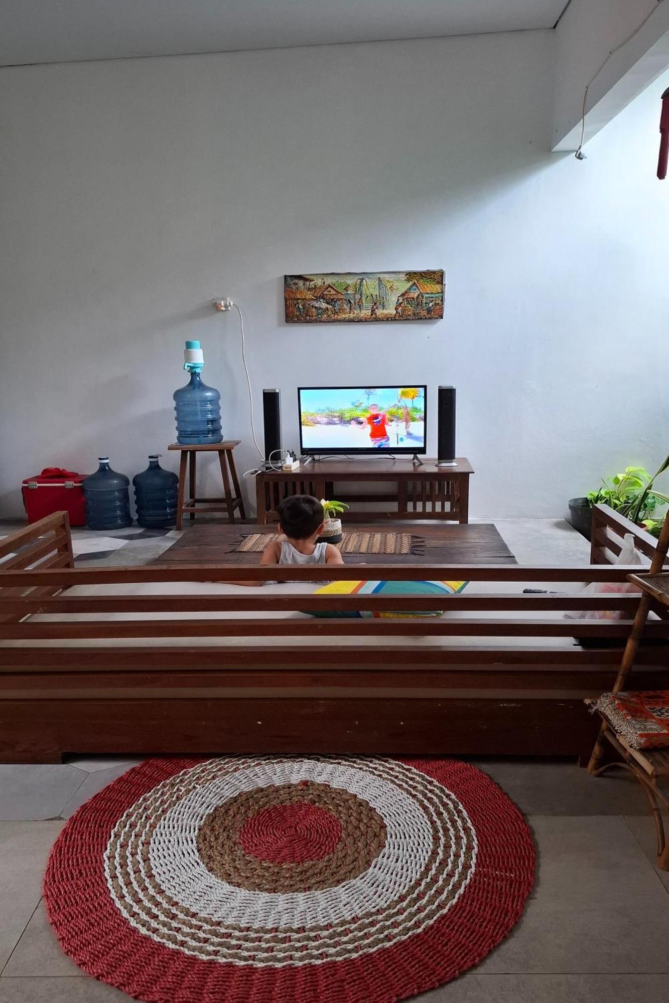 Bring In House Yogyakarta Appartement Buitenkant foto