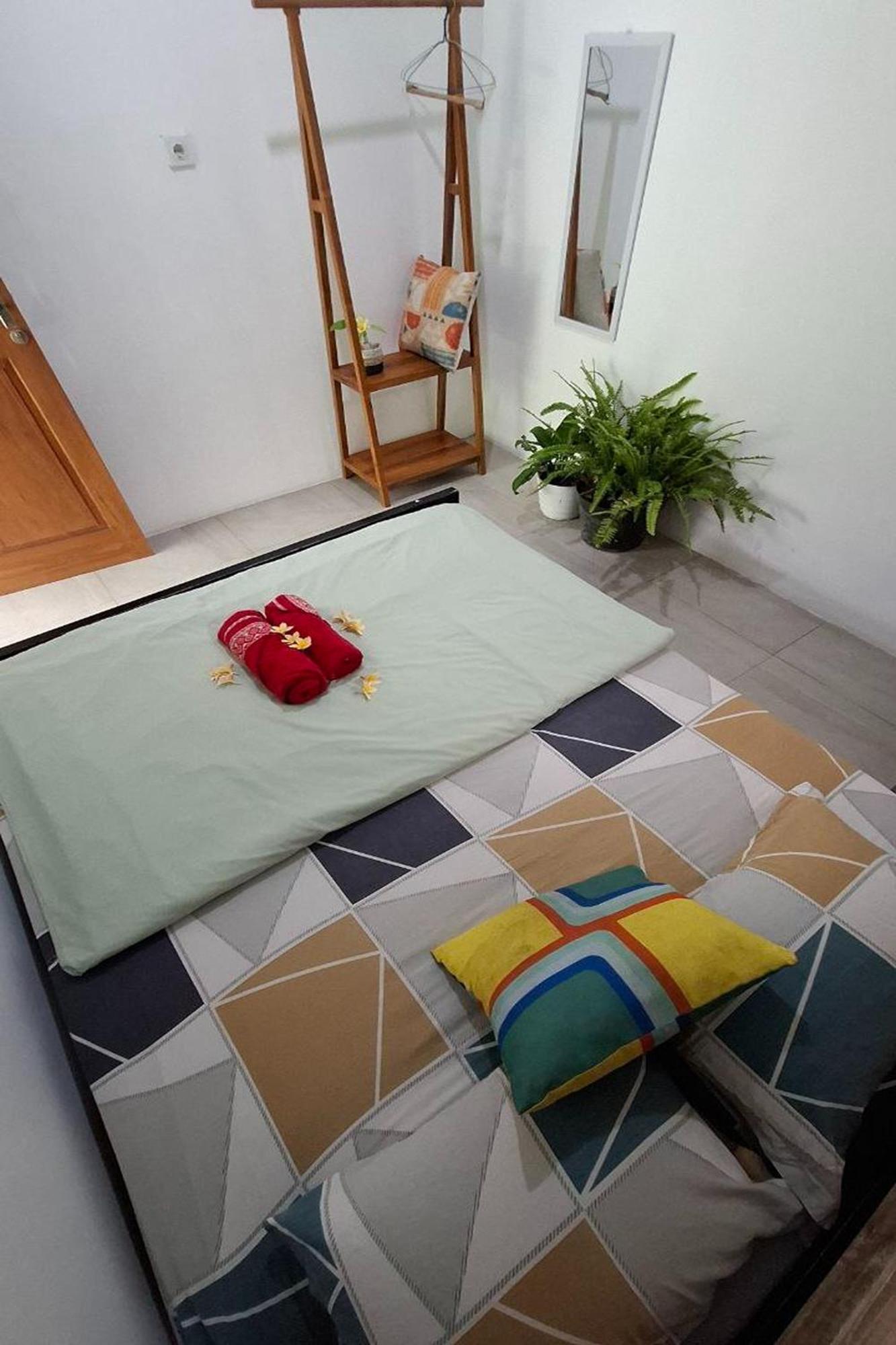 Bring In House Yogyakarta Appartement Buitenkant foto
